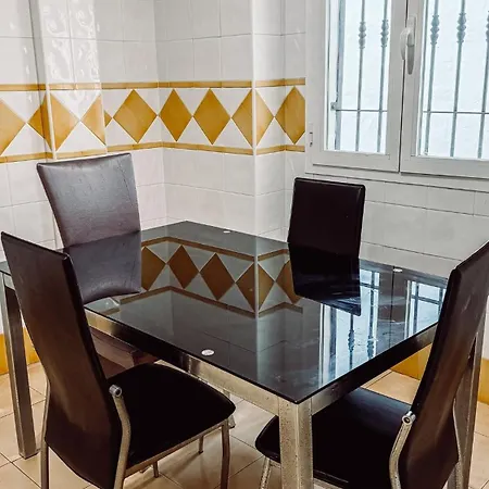 With Pool And Big Terrace With Pool View And Near To 马尔韦利亚