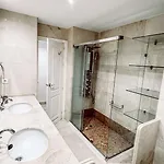 With Pool And Big Terrace With Pool View And Near To Apartamento