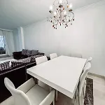 Apartamento With Pool And Big Terrace With Pool View And Near To