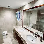 Apartamento With Pool And Big Terrace With Pool View And Near To *