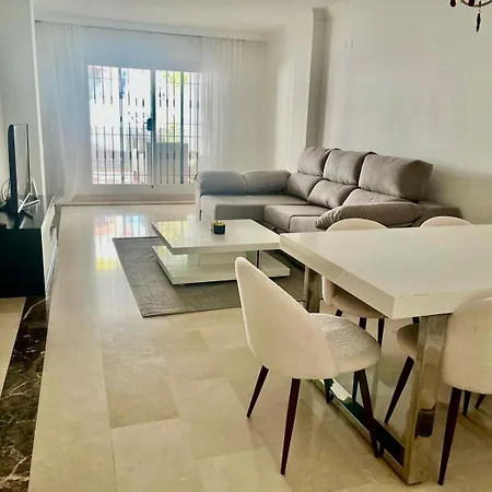 With Pool And Big Terrace With Pool View And Near To Apartmán